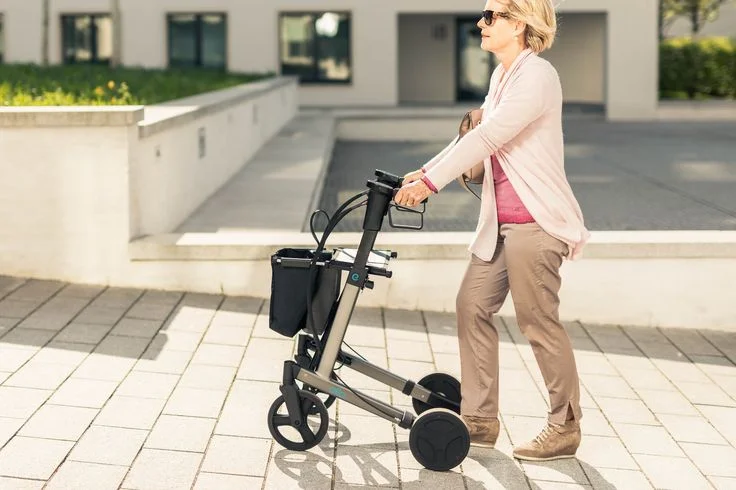 Best upright walkers for outdoor use